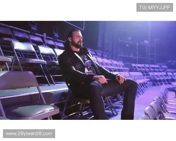 WWE摔角狂热大赛震撼直播,热血对决一触即发! WWE摔角狂热大赛震撼直播,热血对决一触即发!